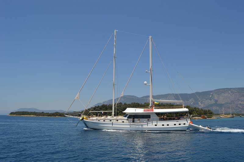 charter luxury gulet with jacuzzi Bodrum Turkey