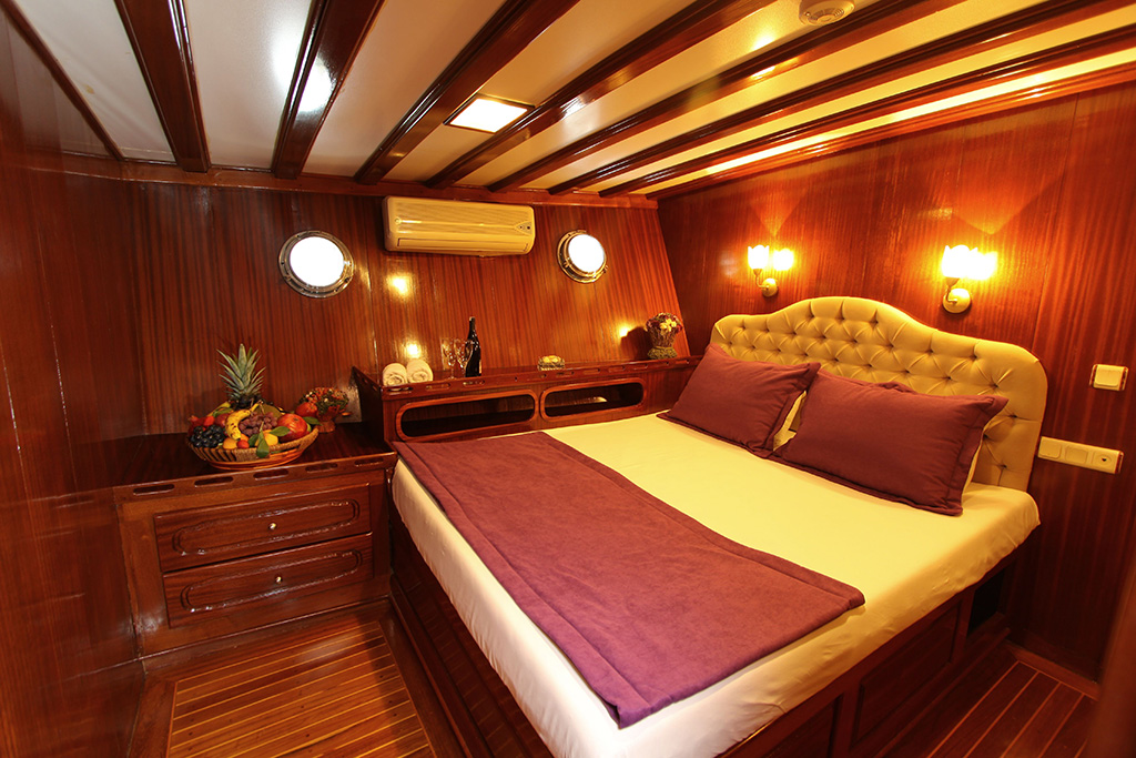 9 cabin gulet for rent in Turkey